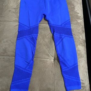 Seamless high waisted mesh leggings